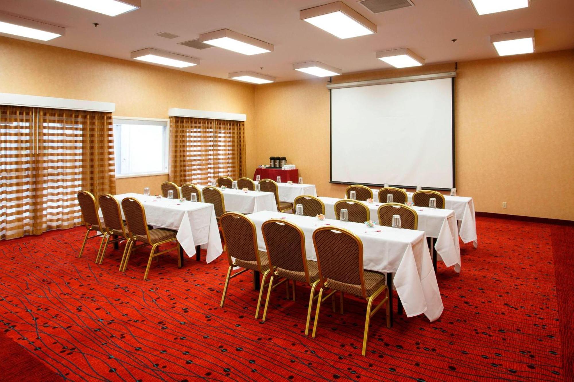 Residence Inn La Mirada Buena Park Экстерьер фото